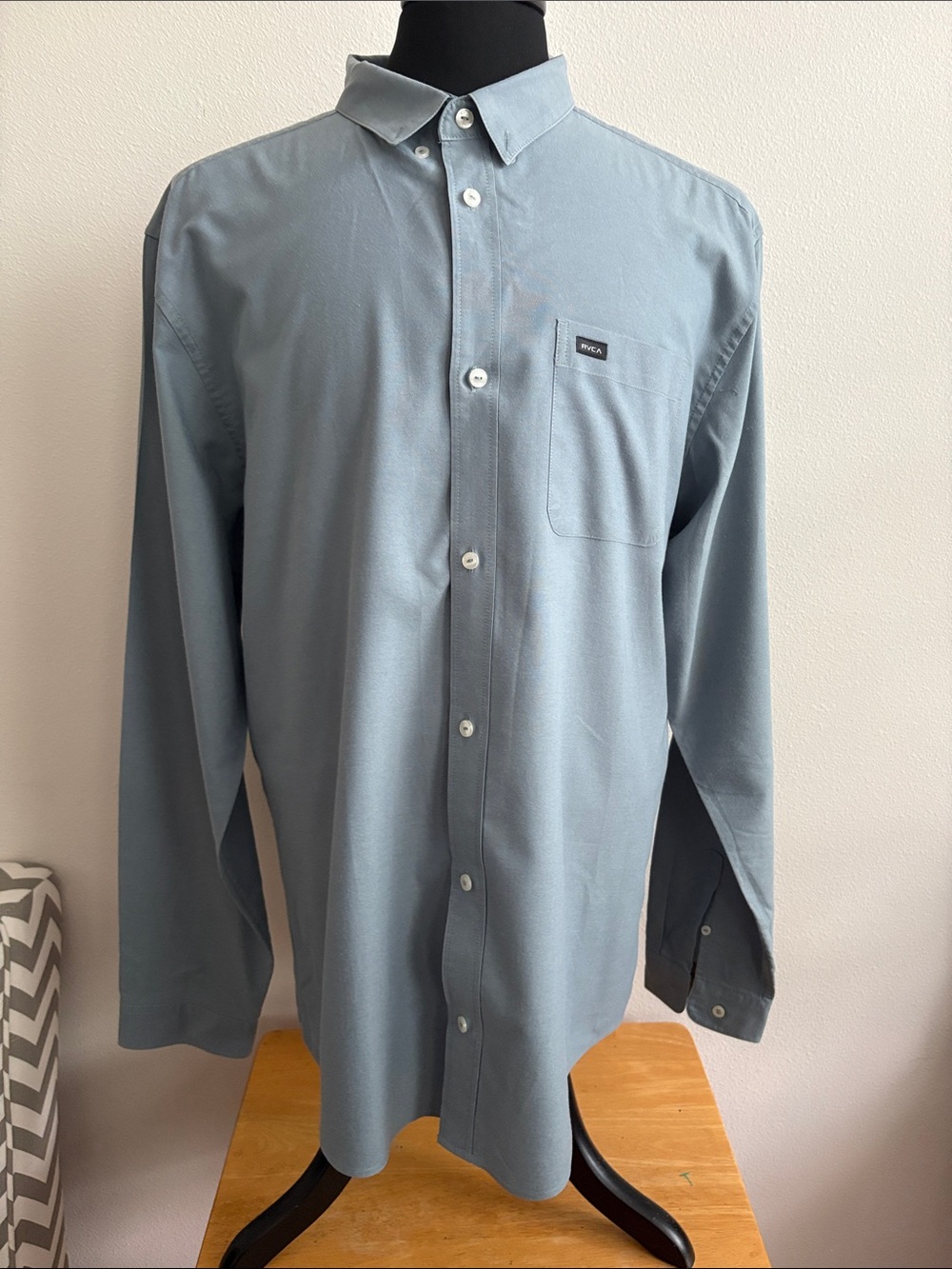 RVCA Men's Light Blue Button-Down Shirt - Casual Long Sleeve Size XXL